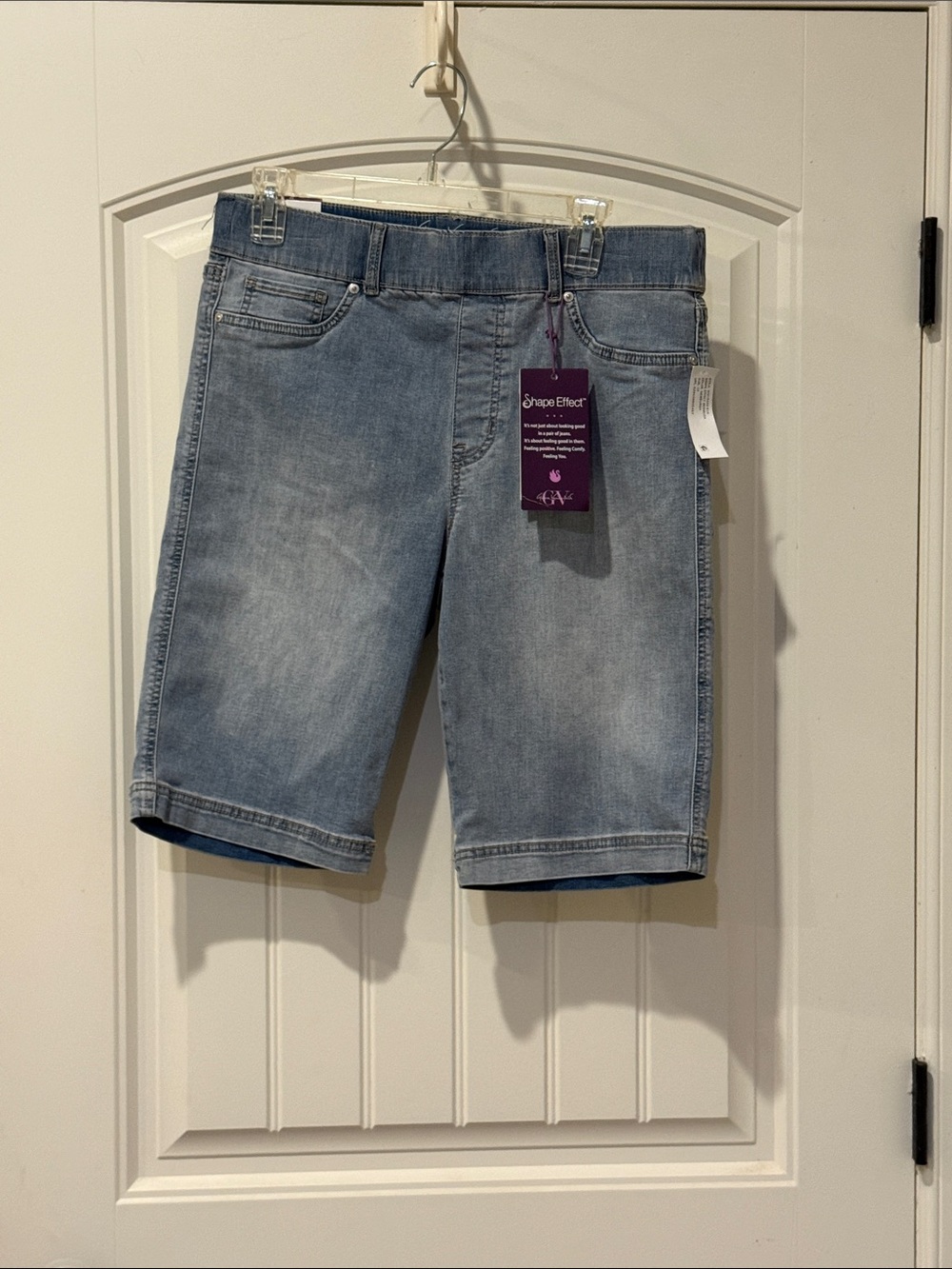 Gloria Vanderbilt Light Blue Denim Bermuda Shorts